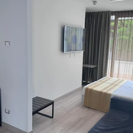 Venice Hvb 34 Lifestyle 4 Superior 4* ביביונה