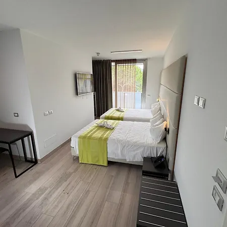 מלון Venice Hvb 34 Lifestyle 4 Superior ביביונה