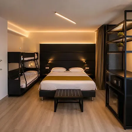 فندق Venice Hvb 34 Lifestyle 4 Superior بيبيوني